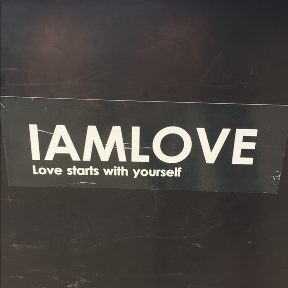 Meet your Posher, Chelsey - Picture 1 of 1